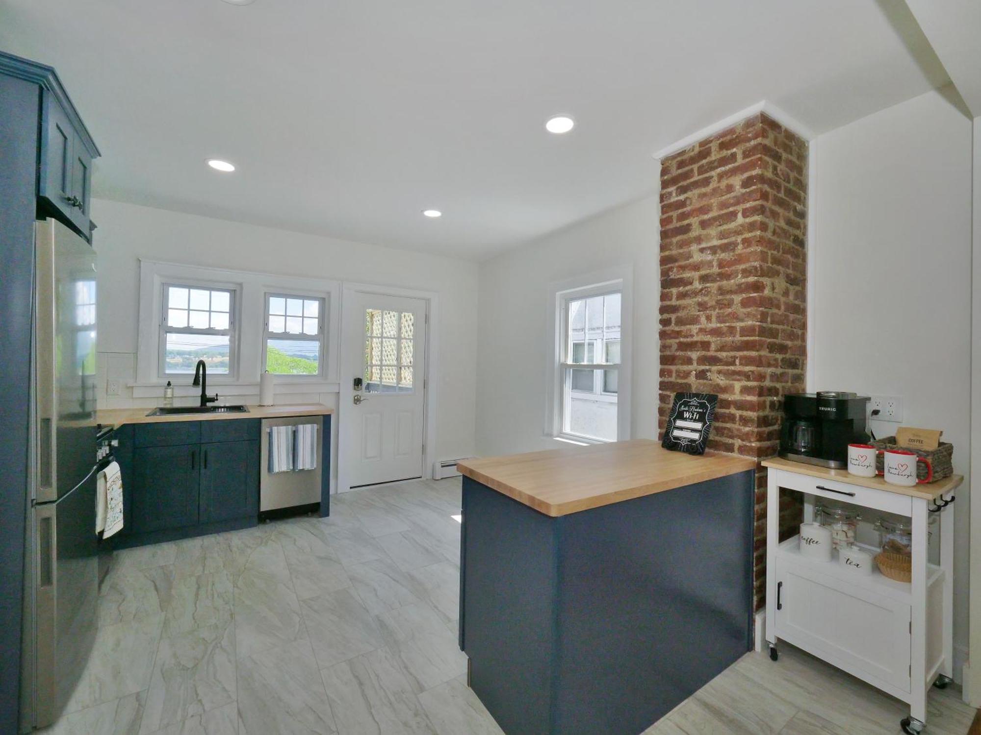 Deck View Of Hudson River & Mt Beacon / Boho Suite Newburgh Exterior foto